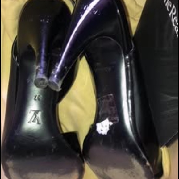 Luxury black leather Louis Vuitton heels - Picture 4 of 4